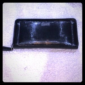 Authentic Coach zip around wallet